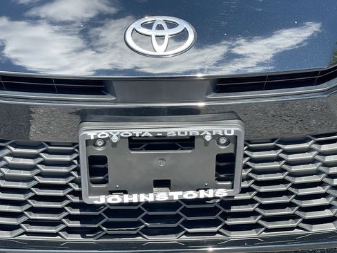 Used 2026 Toyota Camry SE FWD image 19