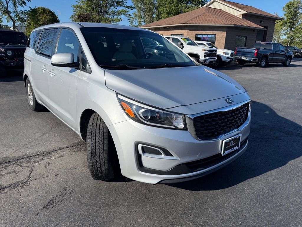 Used 2020 Kia Sedona LX FWD image 3