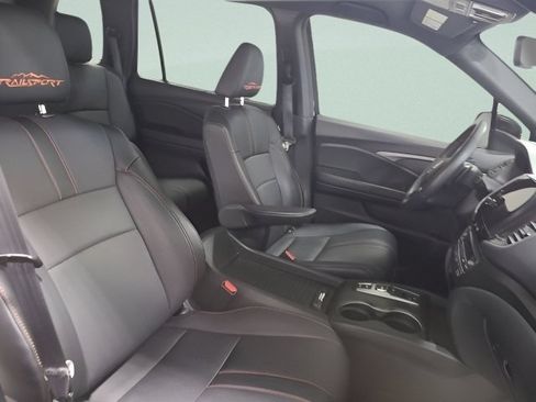 Used 2023 Honda Passport TrailSport image 17
