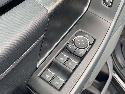 Certified 2022 Ford F150 XLT w/ Equipment Group 301A Mid image 19