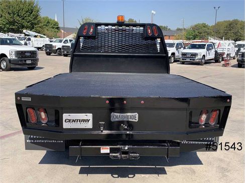 Used 2024 Chevrolet Silverado 3500 LT w/ Convenience Package image 7