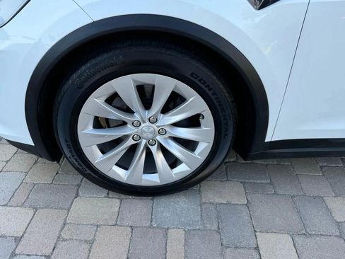 Used 2017 Tesla Model X 75D image 44