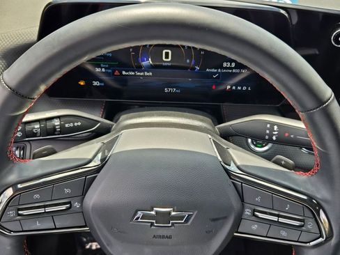 Used 2025 Chevrolet Equinox RS w/ Safety and Technology Package image 23