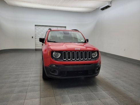 Used 2015 Jeep Renegade Latitude FWD image 14
