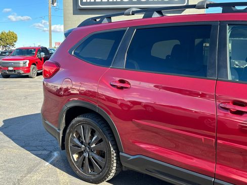 Used 2022 Subaru Ascent Onyx Edition AWD/4WD image 3