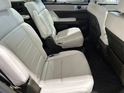 Used 2025 Hyundai Santa Fe Calligraphy AWD/4WD image 22