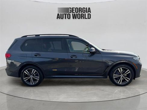 Used 2019 BMW X7 xDrive50i w/ M Sport Package image 16