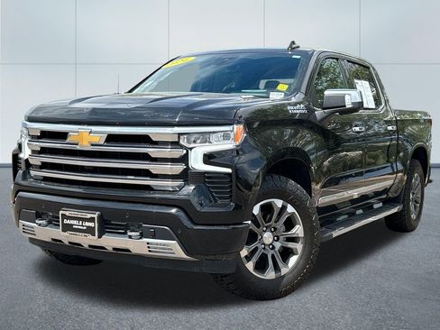 Used 2024 Chevrolet Silverado 1500 High Country w/ Technology Package AWD/4WD image 1