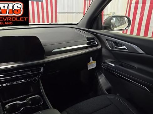 New 2026 Chevrolet Traverse LT w/ Sun and Wheel Package AWD/4WD image 24