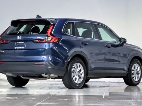 Used 2024 Honda CR-V LX image 9