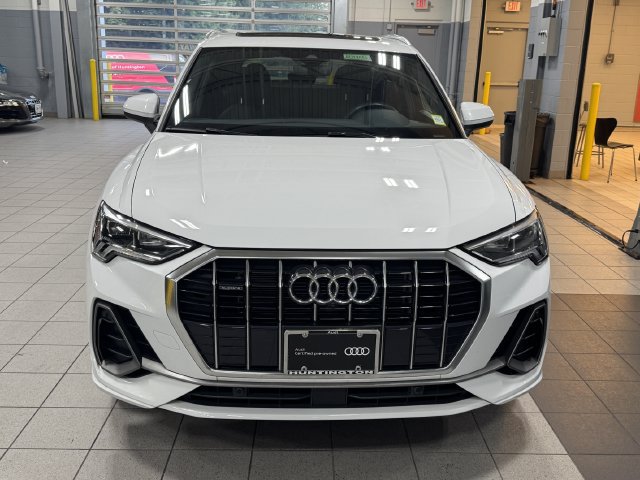 Certified 2023 Audi Q3 2.0T Premium Plus w/ Premium Plus Package AWD/4WD image 2