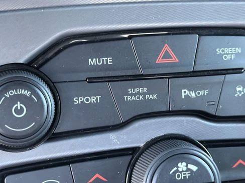 Used 2023 Dodge Challenger R/T w/ Blacktop Package image 20