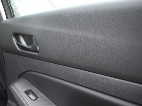 Used 2025 Nissan Altima 2.5 SV FWD image 24