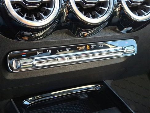 New 2026 Mercedes-Benz GLB 250 GLB 250 image 15