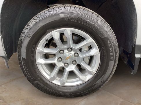 Used 2025 Chevrolet Silverado 1500 LT AWD/4WD image 34