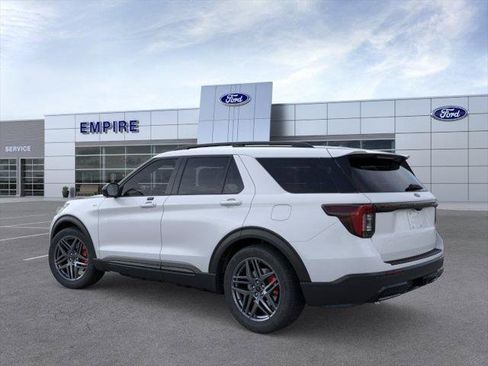 New 2026 Ford Explorer ST-Line AWD/4WD image 4