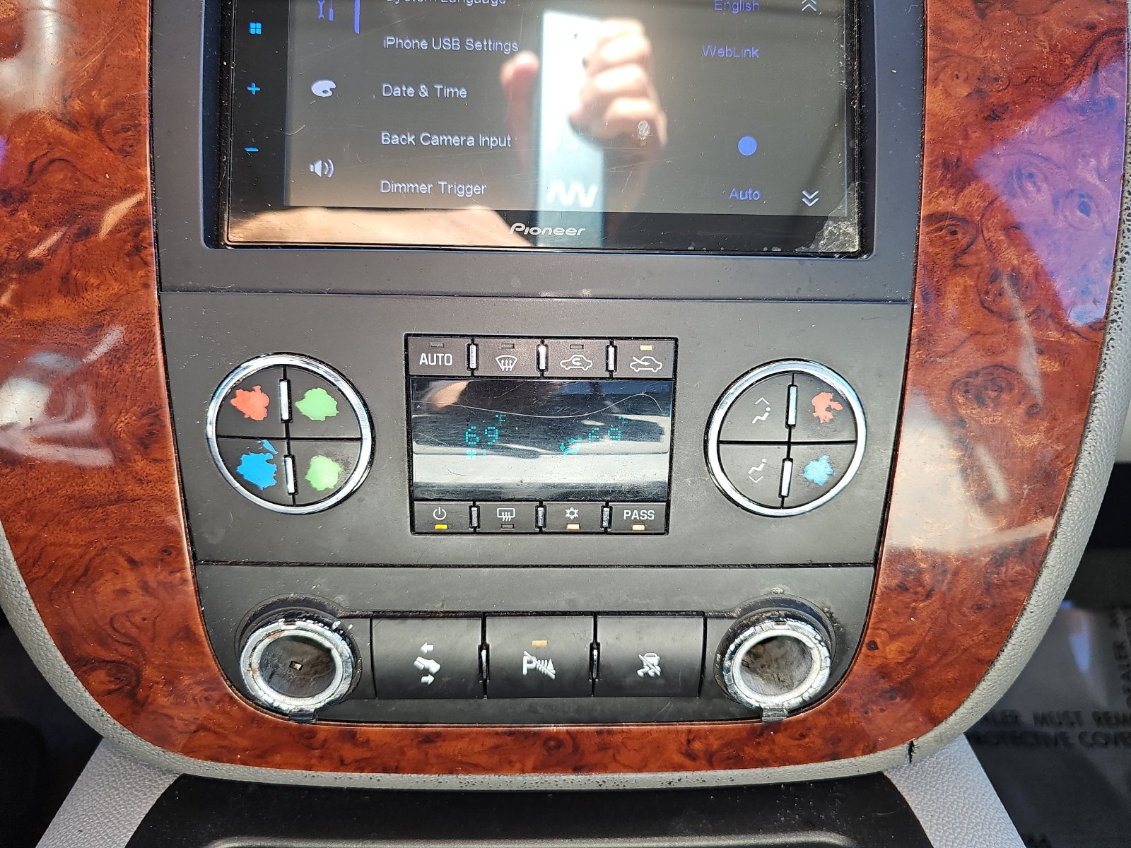 Used 2009 Chevrolet Avalanche LT RWD image 24
