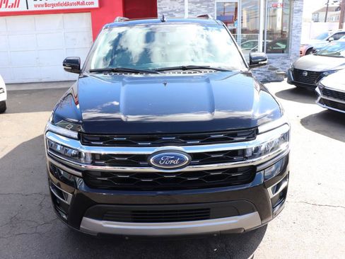 Used 2024 Ford Expedition Limited image 9