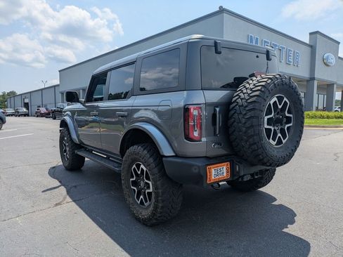 Used 2022 Ford Bronco Outer Banks AWD/4WD image 6