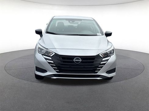 Used 2024 Nissan Versa S w/ Electronics Package image 8