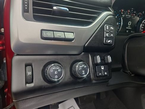Used 2020 Chevrolet Tahoe Premier AWD/4WD image 16