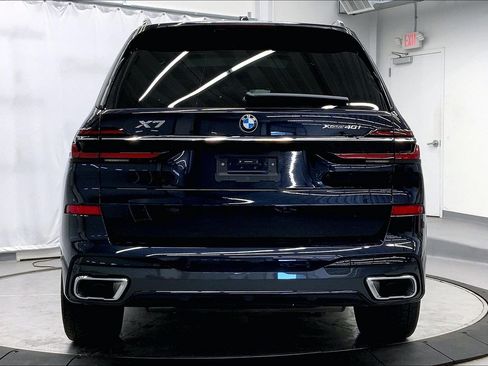 Certified 2026 BMW X7 xDrive40i w/ M Sport Package AWD/4WD image 5