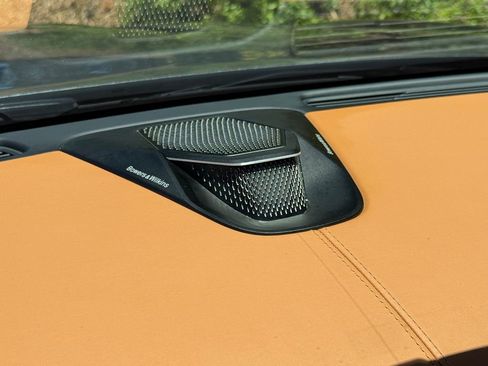 Used 2024 Aston Martin DB12 Coupe RWD image 34