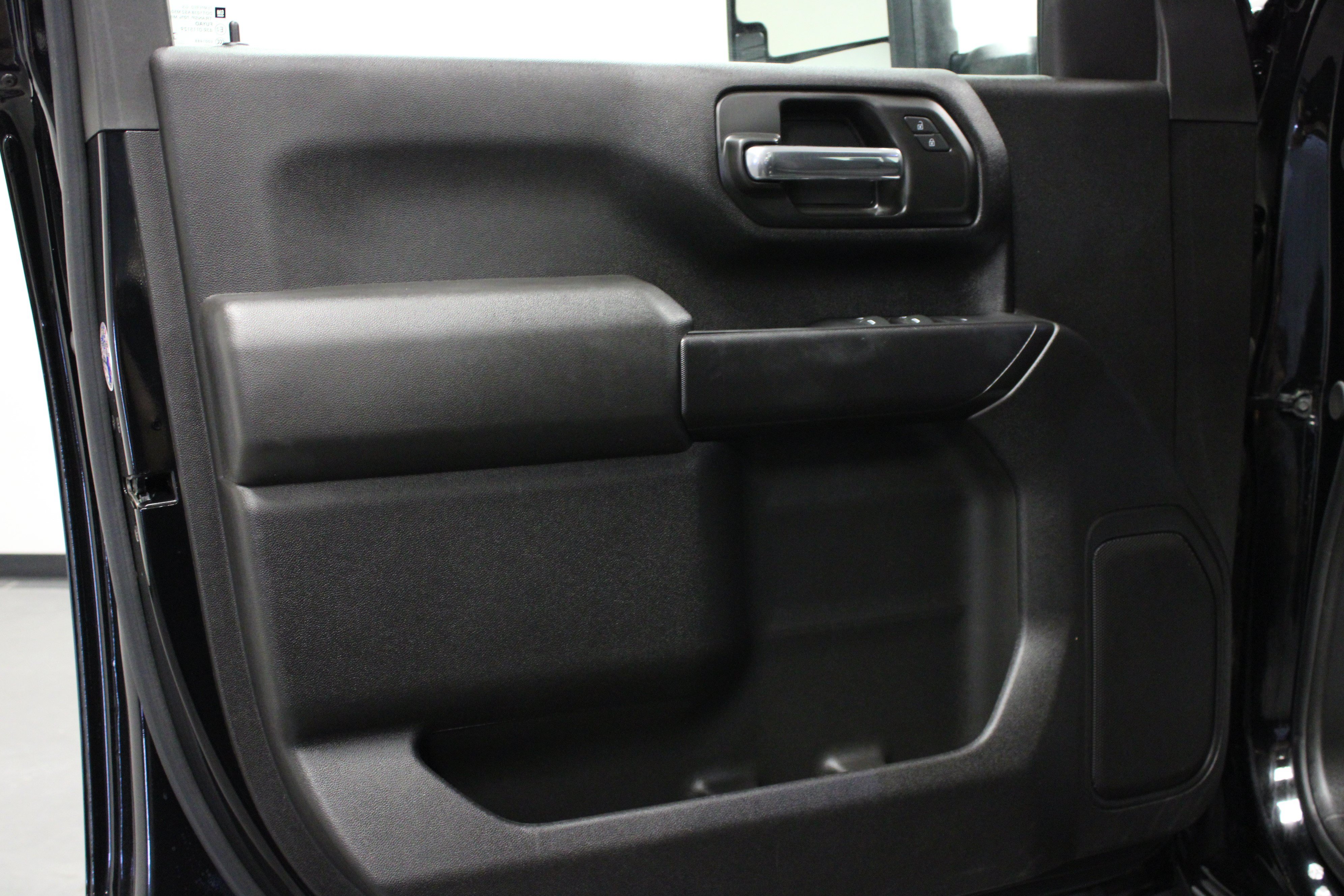 Used 2024 GMC Sierra 3500 Pro RWD image 11