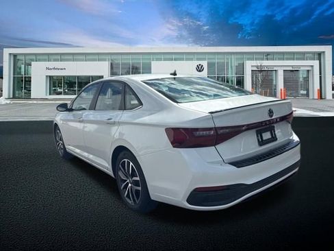 New 2026 Volkswagen Jetta SE FWD image 3