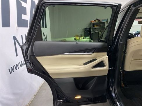 Used 2023 INFINITI QX60 Sensory w/ Vision Package AWD/4WD image 23