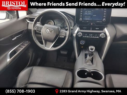 Used 2022 Toyota Venza XLE AWD/4WD image 16