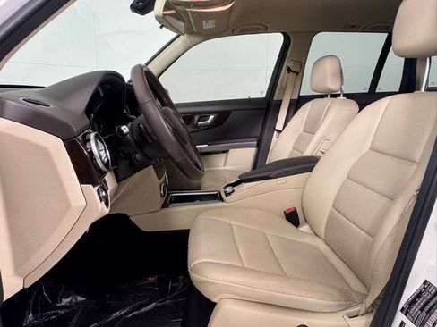 Used 2015 Mercedes-Benz GLK 350 2WD image 11