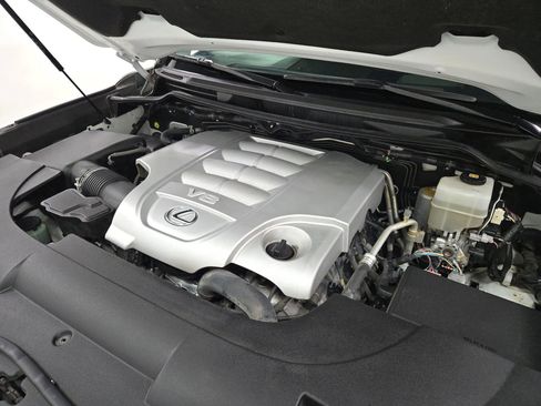 Used 2018 Lexus LX 570 4WD image 14