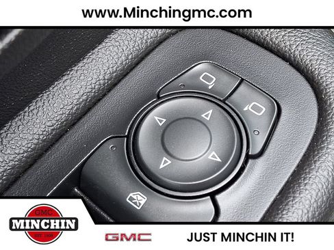 Certified 2023 GMC Terrain SLE w/ Driver Convenience Package AWD/4WD image 27