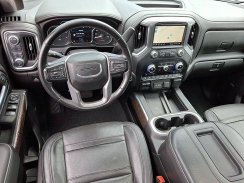 Used 2021 GMC Sierra 3500 Denali w/ Denali Ultimate Package AWD/4WD image 2