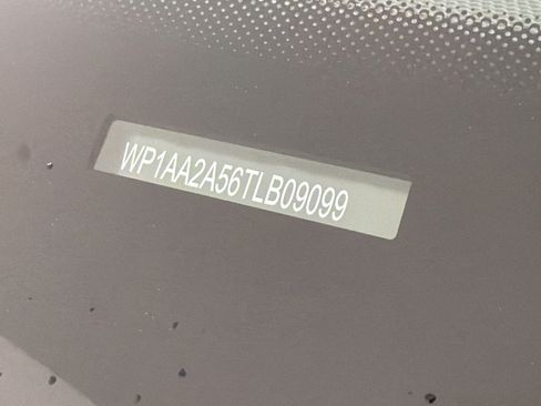 New 2026 Porsche Macan image 19