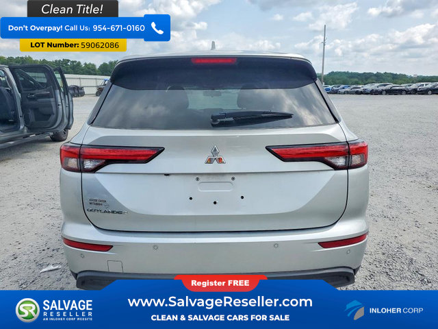 Used 2024 Mitsubishi Outlander ES FWD image 8