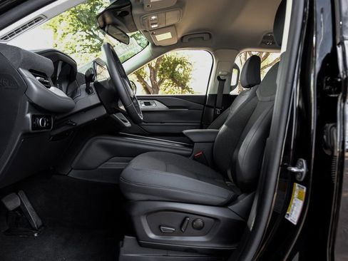 Used 2025 Ford Explorer Active image 42