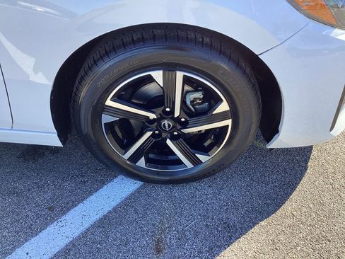 Used 2025 Nissan Sentra SV FWD image 29