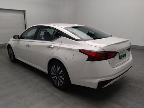 Used 2024 Nissan Altima 2.5 SV image 5