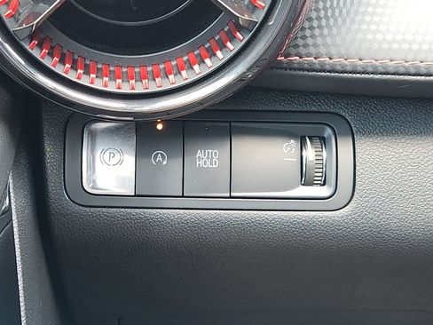 Used 2025 Chevrolet Equinox RS FWD image 30