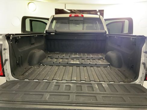 Used 2018 GMC Sierra 2500 Denali image 32