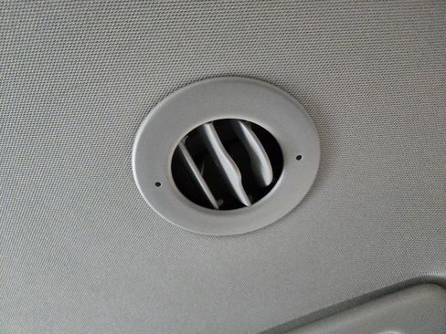 Used 2023 GMC Acadia SLE w/ Driver Convenience Package image 35