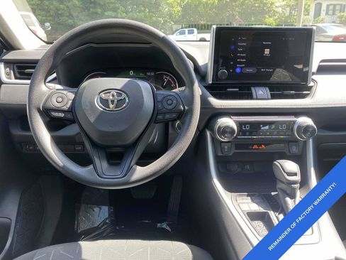 Used 2025 Toyota RAV4 XLE w/ Convenience Package FWD image 12