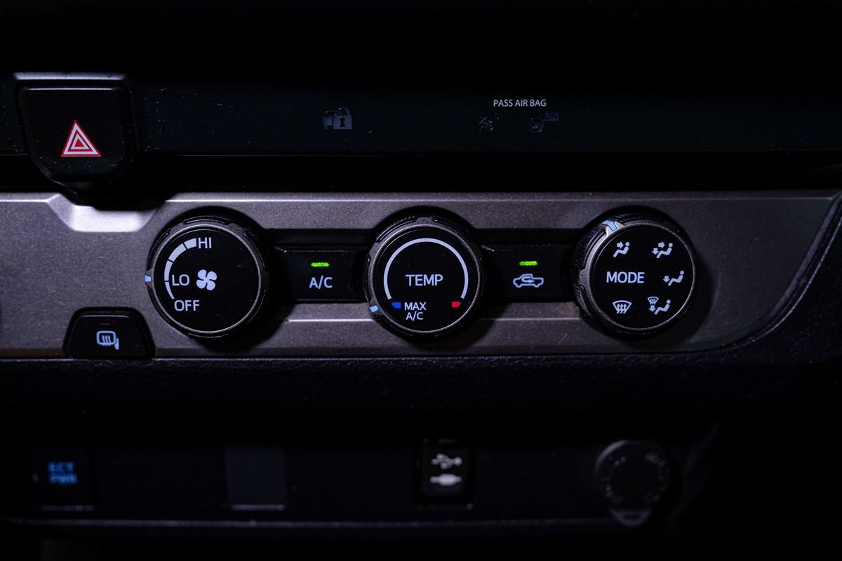 Used 2019 Toyota Tacoma SR RWD image 5