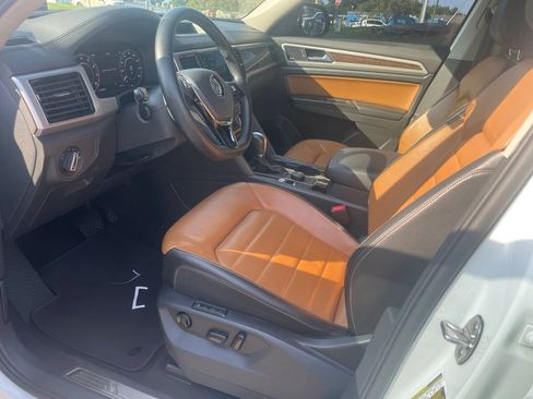 Used 2019 Volkswagen Atlas SEL Premium AWD/4WD image 9