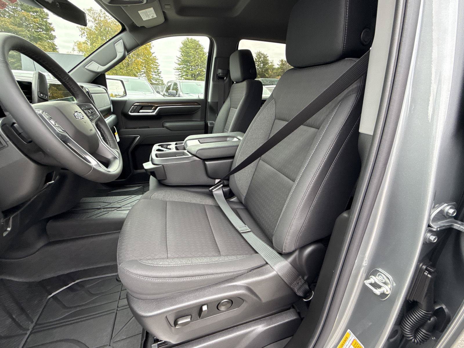 New 2026 Chevrolet Silverado 1500 RST w/ RST Select Package AWD/4WD image 17