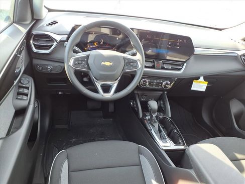 New 2026 Chevrolet TrailBlazer LT w/ Convenience Package image 6