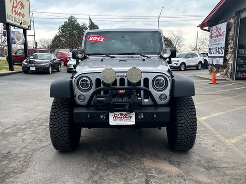 Used 2013 Jeep Wrangler Unlimited Sport w/ Dual Top Group image 17