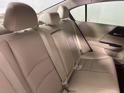 Used 2015 Honda Accord EX-L image 17